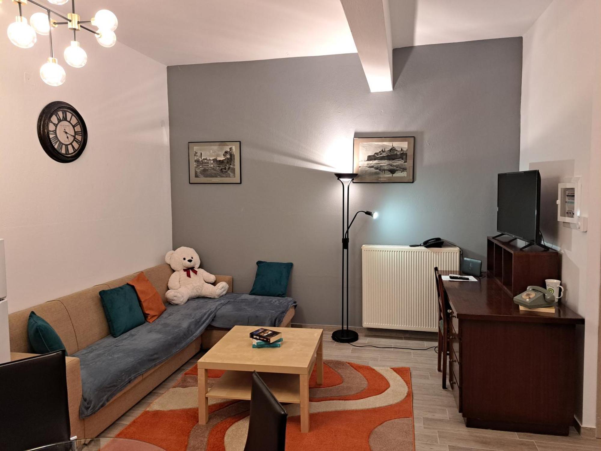 Villaggio Traditional Living Apartment